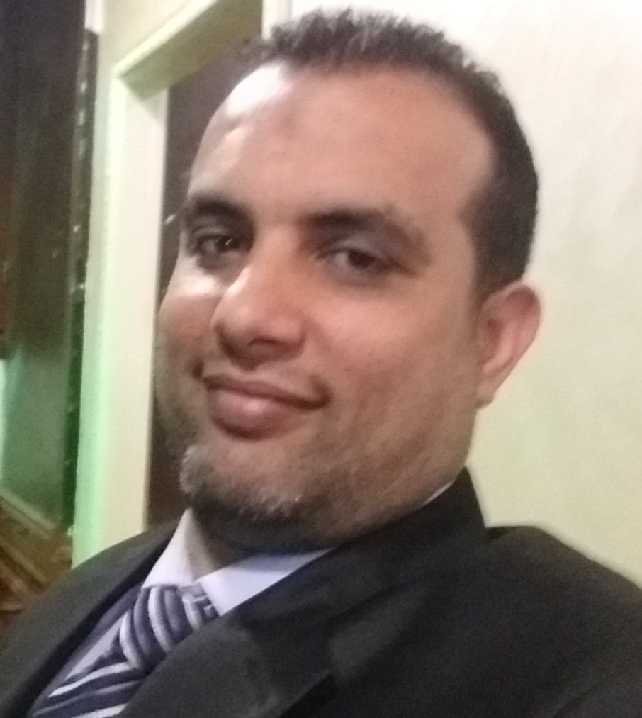 عايش وحيد